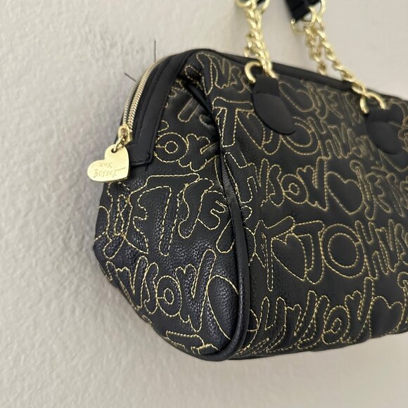 Betsey Johnson Handbag Logo Quilted Be Mine Gold Chain Straps Black O/S - Picture 5 of 13